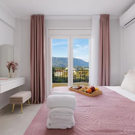 Nikol Seaview Luxury Daire