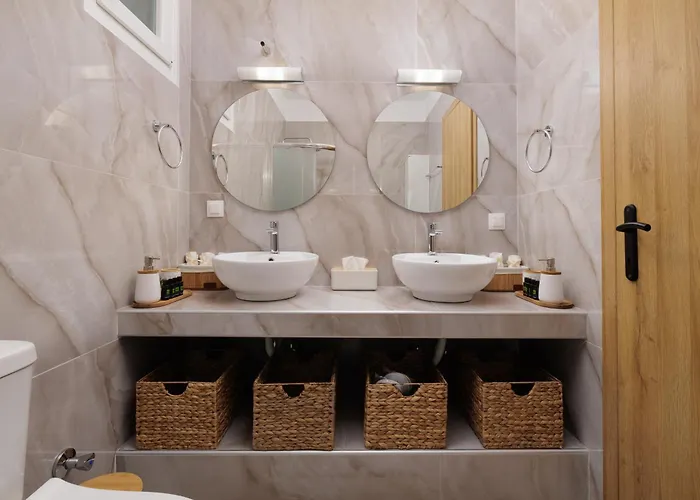 Nikol Seaview Luxury Appartement *