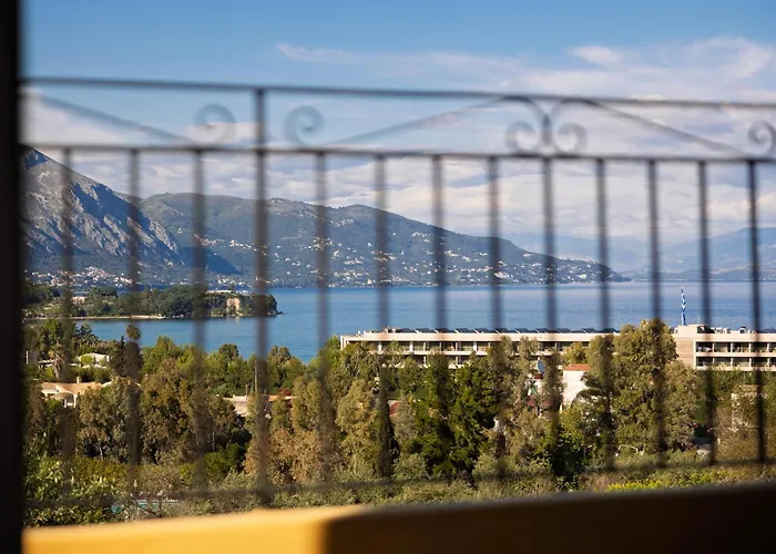 Nikol Seaview Luxury Appartement *