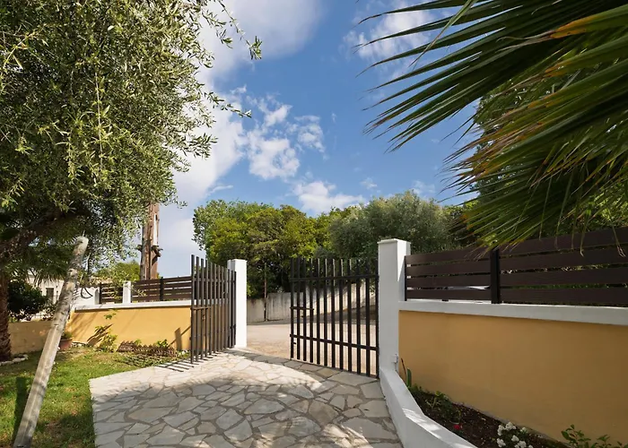 Nikol Seaview Luxury Appartement