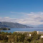 Nikol Seaview Luxury דירה דאסיה