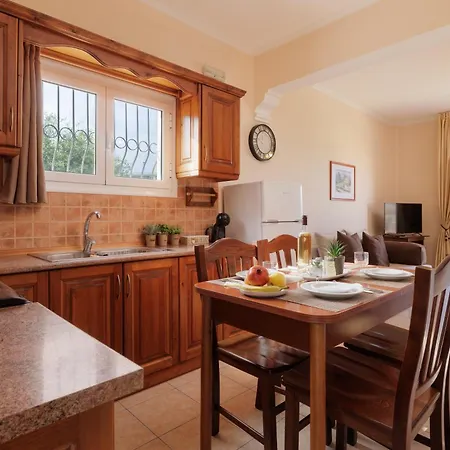 Nikol Seaview Luxury Apartamento *