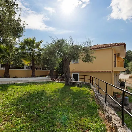 Apartman Nikol Seaview Luxury Dasziá